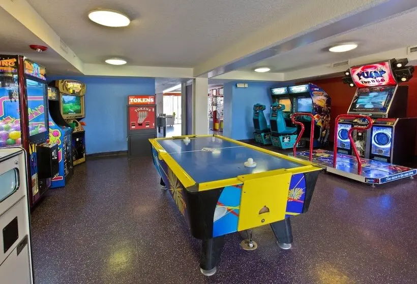 هتل Ramada By Wyndham Flamingo Water Park
