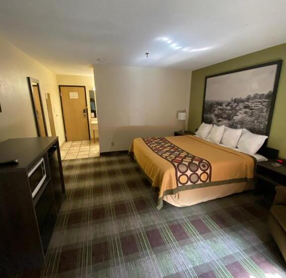 בית מלון כפרי Super 8 By Wyndham Metropolis