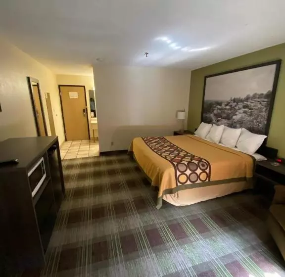 בית מלון כפרי Super 8 By Wyndham Metropolis