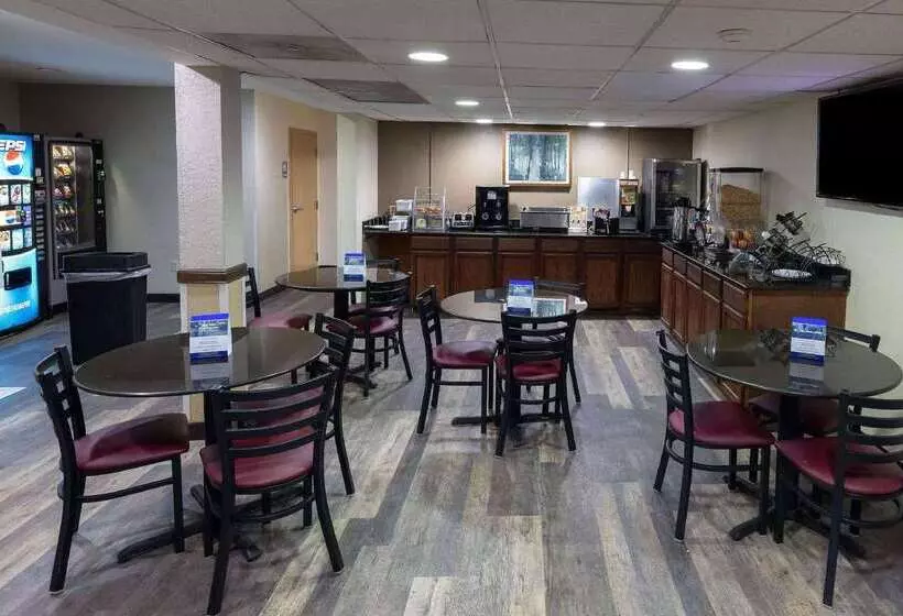 Отель Super 8 Somerset