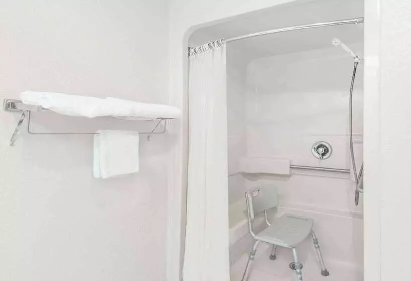 Отель Super 8 Somerset