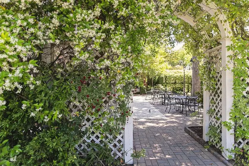 酒店 The Beaufort Inn