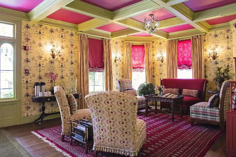 酒店 The Beaufort Inn