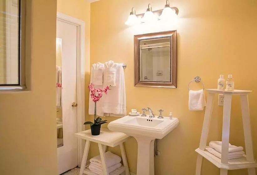 酒店 The Beaufort Inn