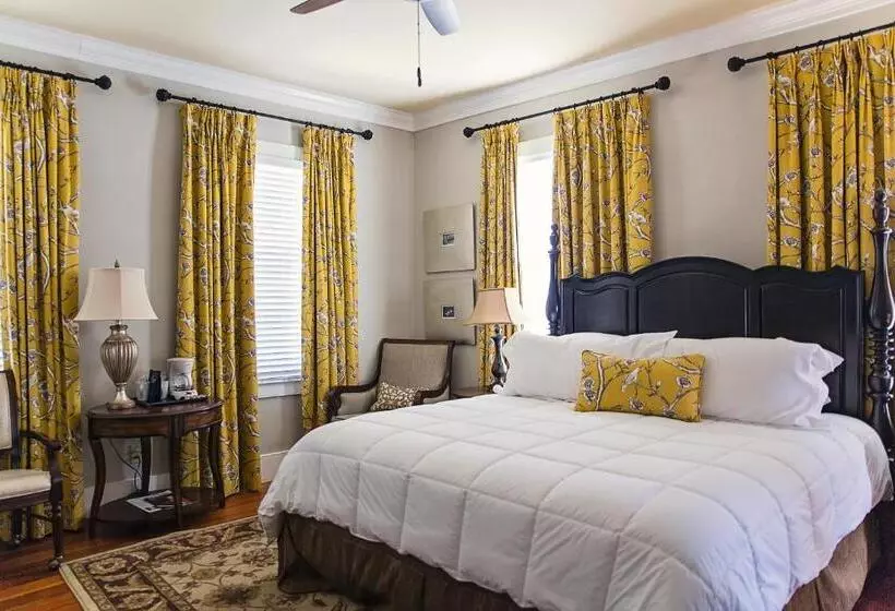 酒店 The Beaufort Inn