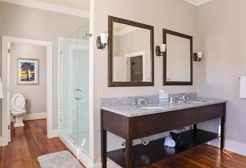 酒店 The Beaufort Inn