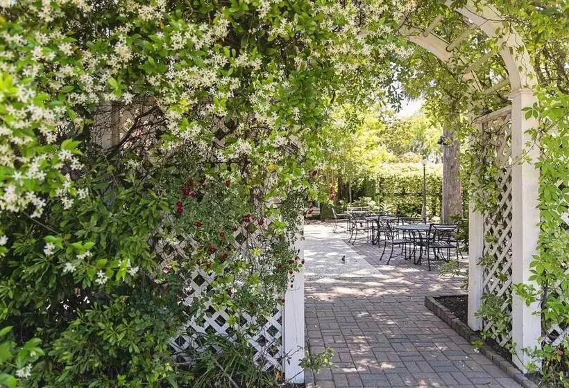 酒店 The Beaufort Inn