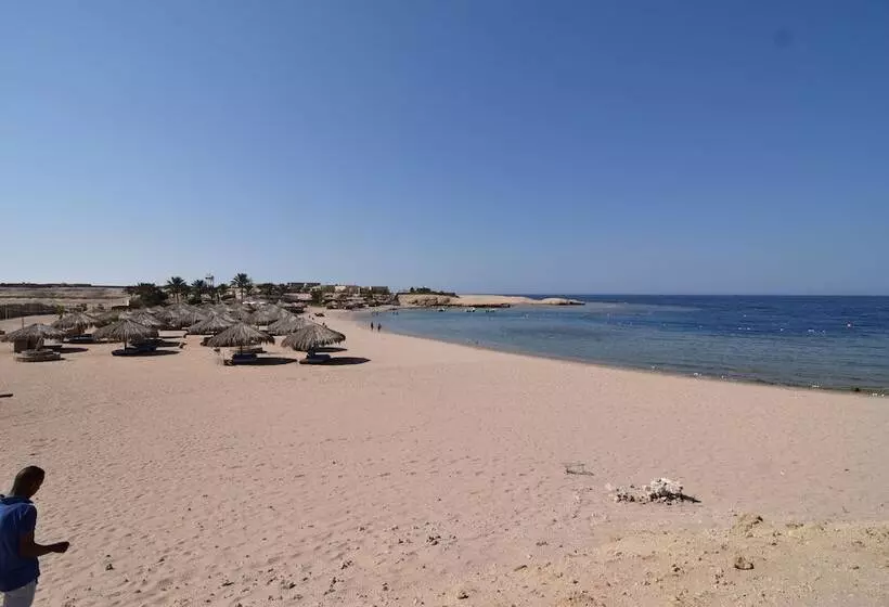 هتل Sharm El Naga Resort And Diving Center