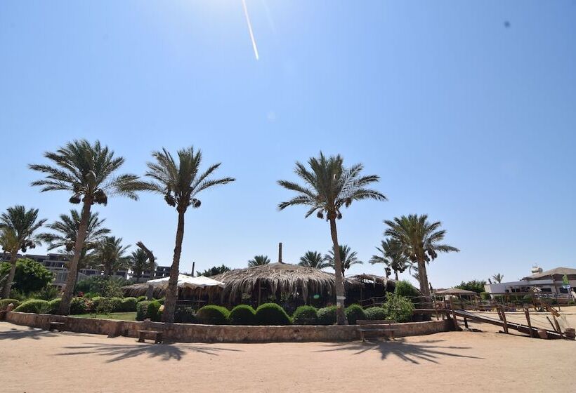 هتل Sharm El Naga Resort And Diving Center