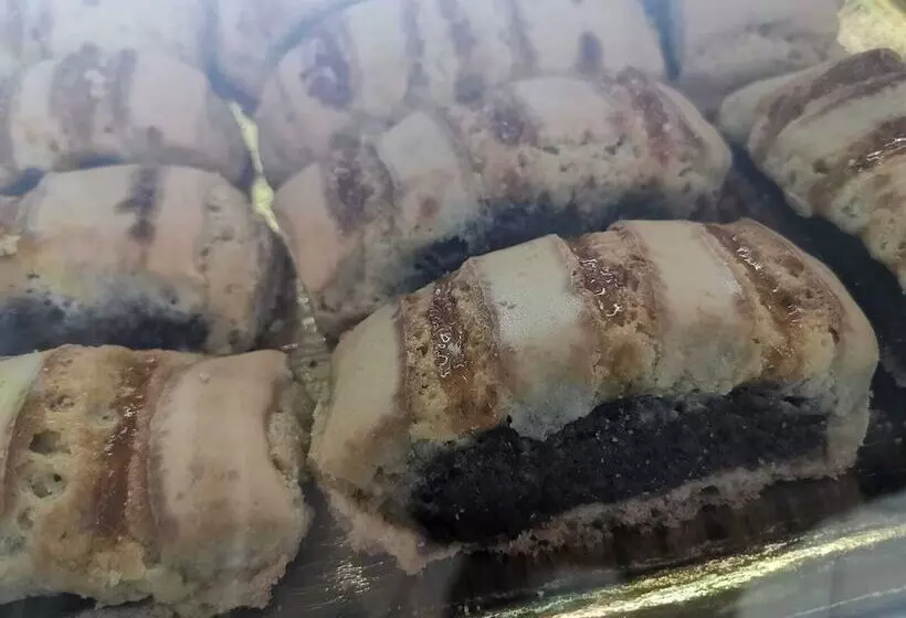 Aamiaismajoitus (B&B) B And B Living