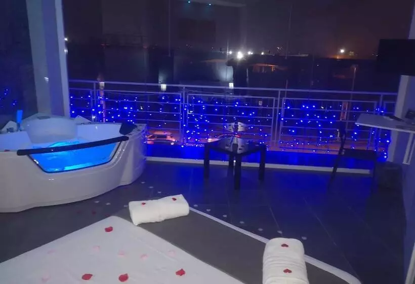 Aamiaismajoitus (B&B) B And B Living