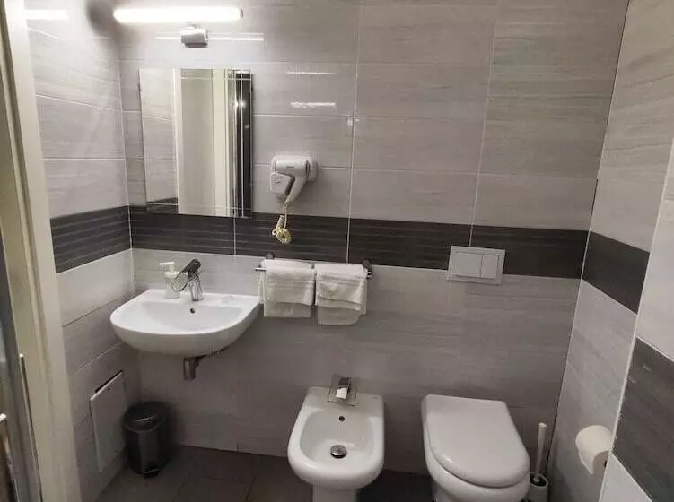 Aamiaismajoitus (B&B) B And B Living