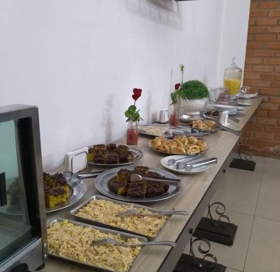 膳宿费 Rafa's Pousada Encantos De Minas