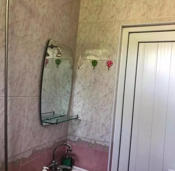 پانسیون Second Room