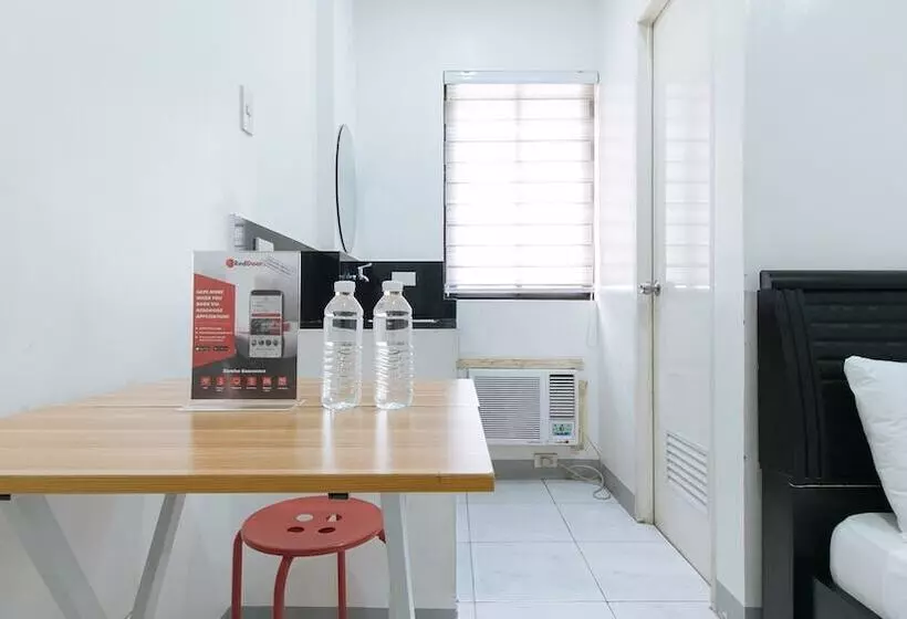 Hotelli Reddoorz Near Sm Bicutan