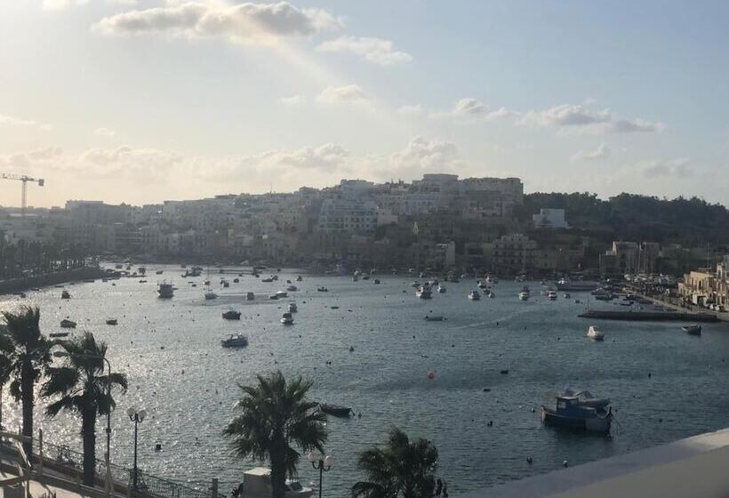 پانسیون C Est La Vie