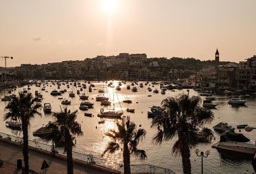 پانسیون C Est La Vie