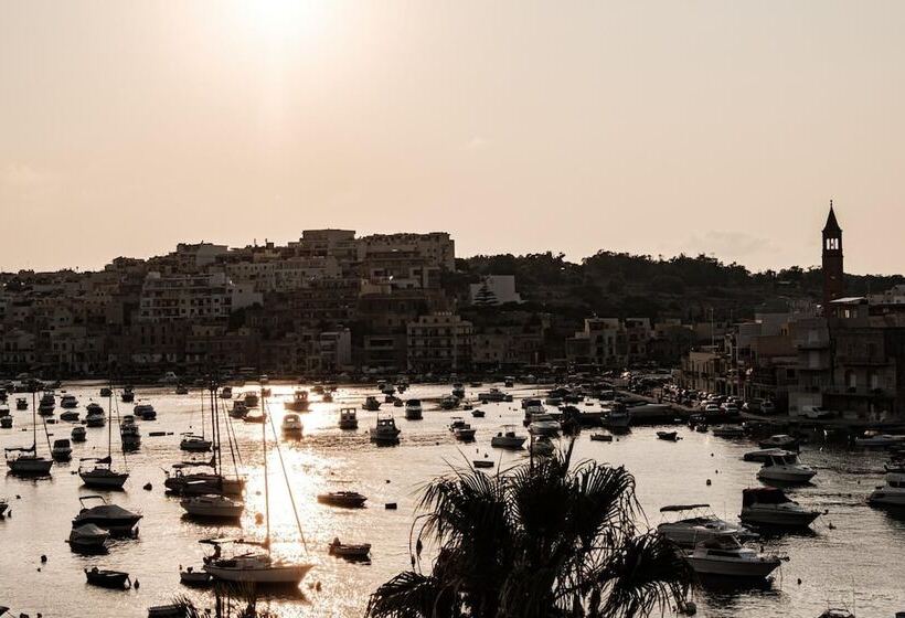 پانسیون C Est La Vie