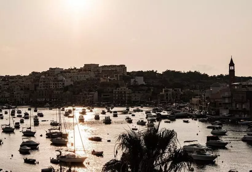 پانسیون C Est La Vie