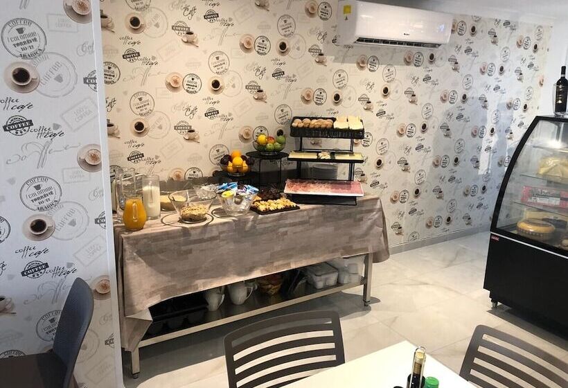 پانسیون C Est La Vie