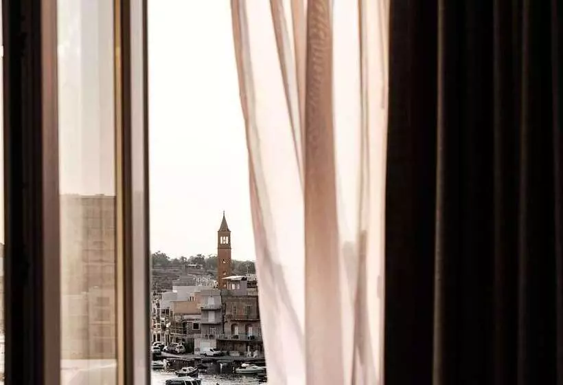 پانسیون C Est La Vie