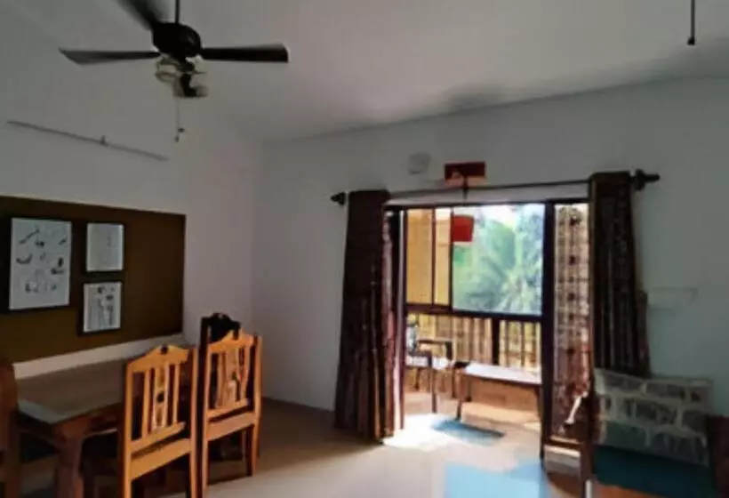 Ronne S 2bhk Lagoon Apartment Calangute