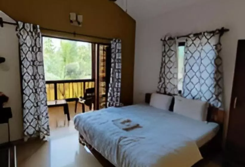 Ronne S 2bhk Lagoon Apartment Calangute