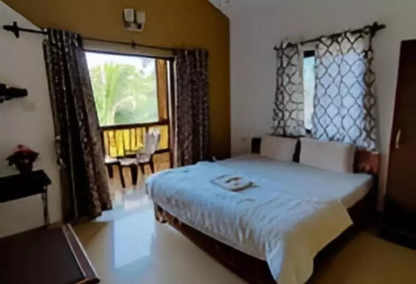 Ronne S 2bhk Lagoon Apartment Calangute