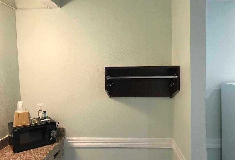 فندق Crown Inn Humble