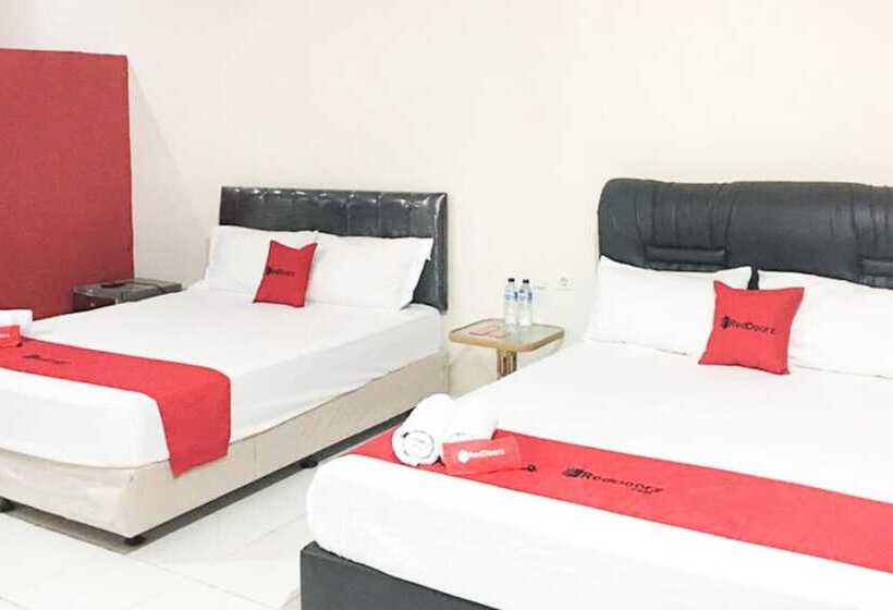 פנסיון Reddoorz @ Simpang Lima Jupiter