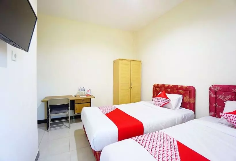ホテル Oyo 1292 Lieke Residence