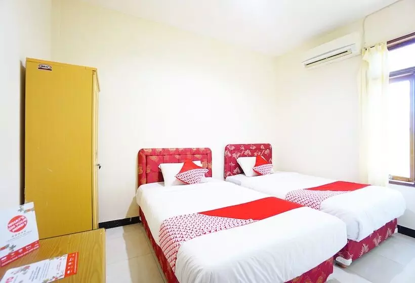 ホテル Oyo 1292 Lieke Residence