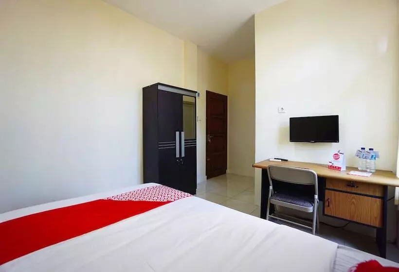ホテル Oyo 1292 Lieke Residence