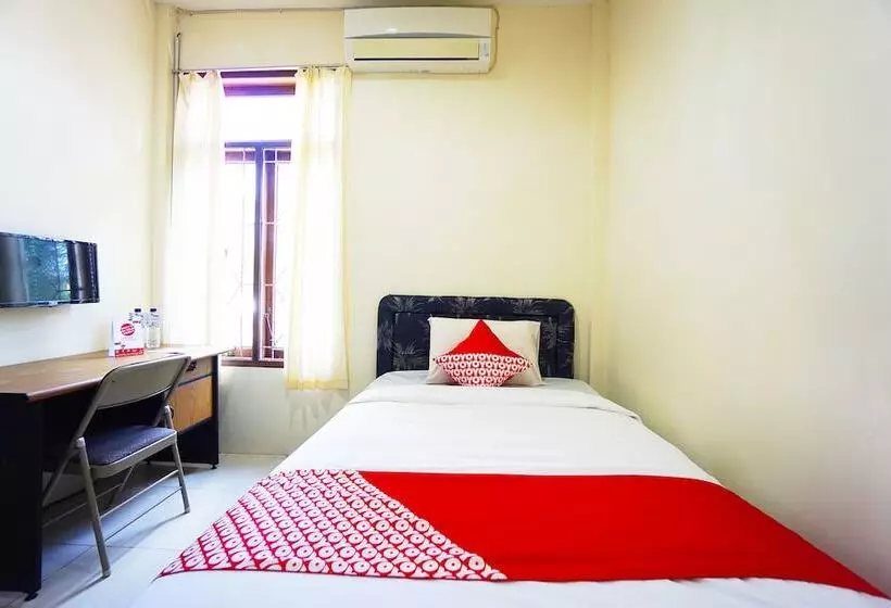 ホテル Oyo 1292 Lieke Residence