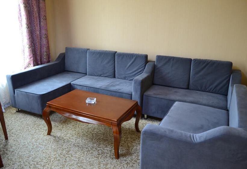 هتل Remi Khudjant