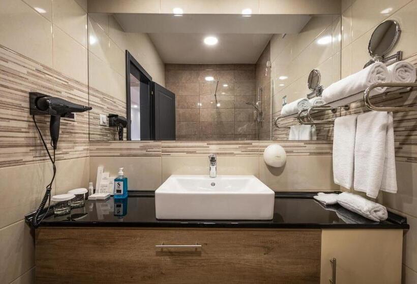 هتل Sky Gevgelija