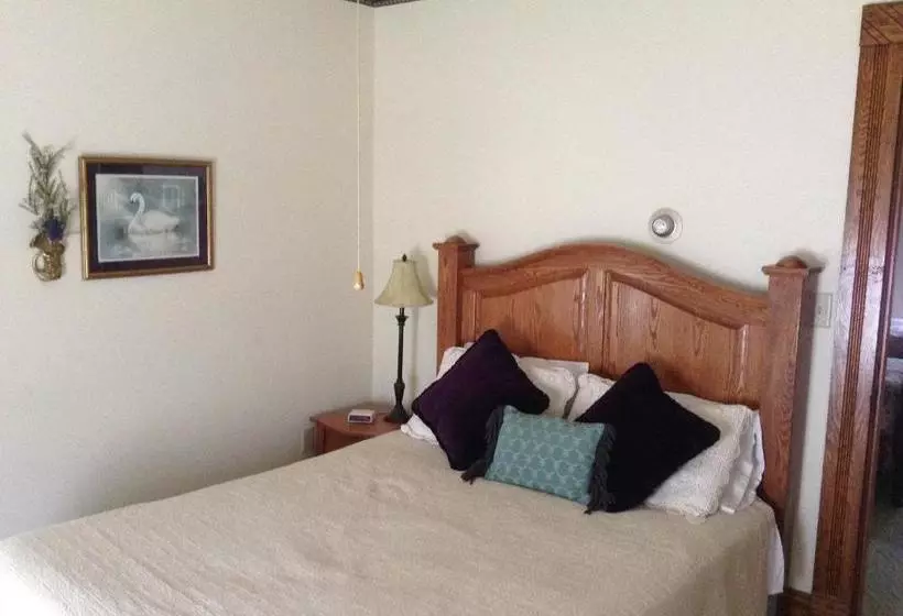 ベッドアンドブレックファースト Ottaway Inn Llc