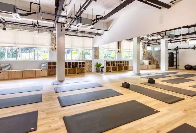 Hotel Habyt Cantonment   Formerly Hmlet Cantonment