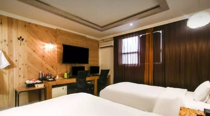 Manhatan Hotel 청주