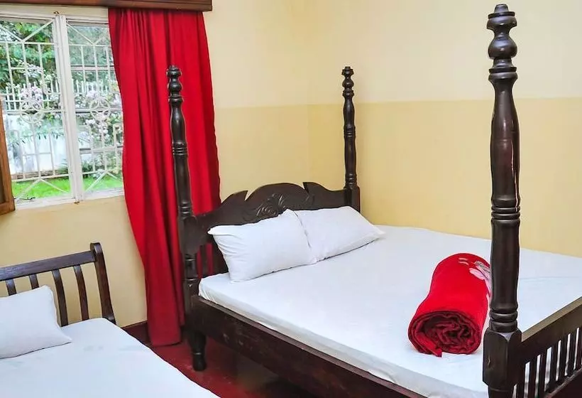 هتل Serene Executive Suites