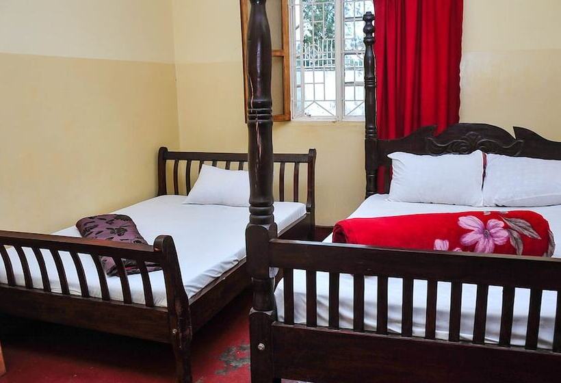 هتل Serene Executive Suites