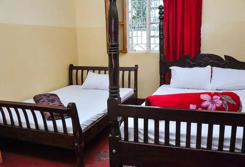 هتل Serene Executive Suites