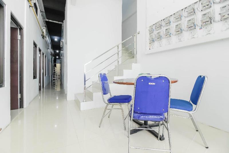 בית מלון כפרי Reddoorz Near Hayam Wuruk