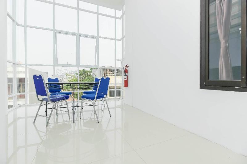 בית מלון כפרי Reddoorz Near Hayam Wuruk