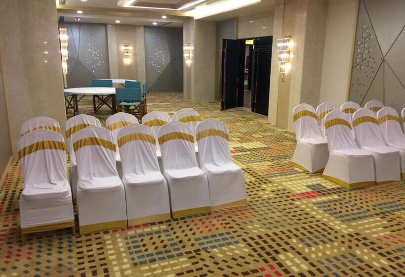 هتل Regenta Central Rs Chennai Omr Sipcot