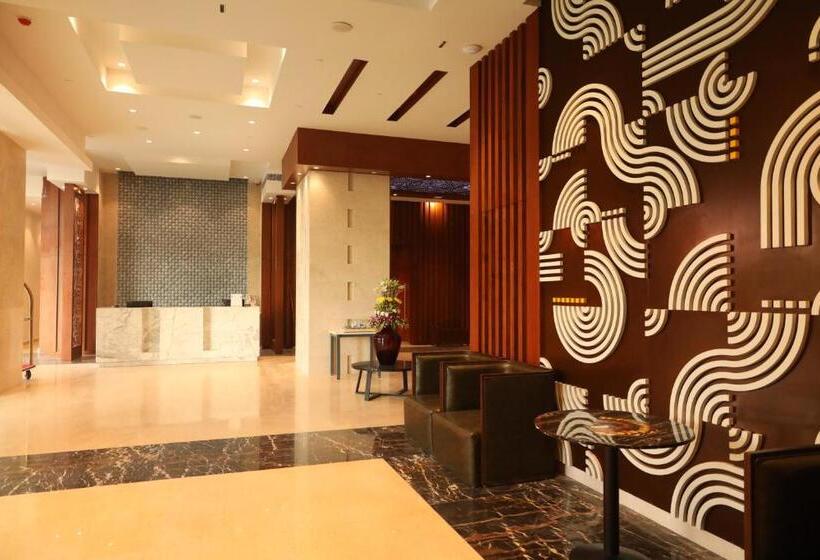 هتل Regenta Central Rs Chennai Omr Sipcot