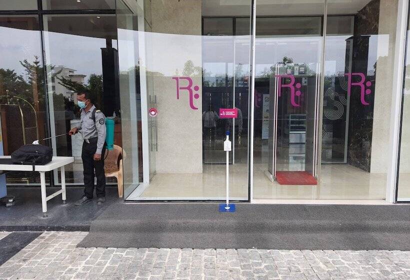 هتل Regenta Central Rs Chennai Omr Sipcot