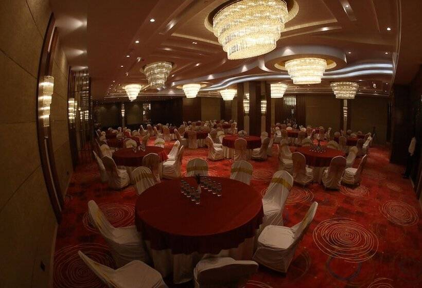 هتل Regenta Central Rs Chennai Omr Sipcot