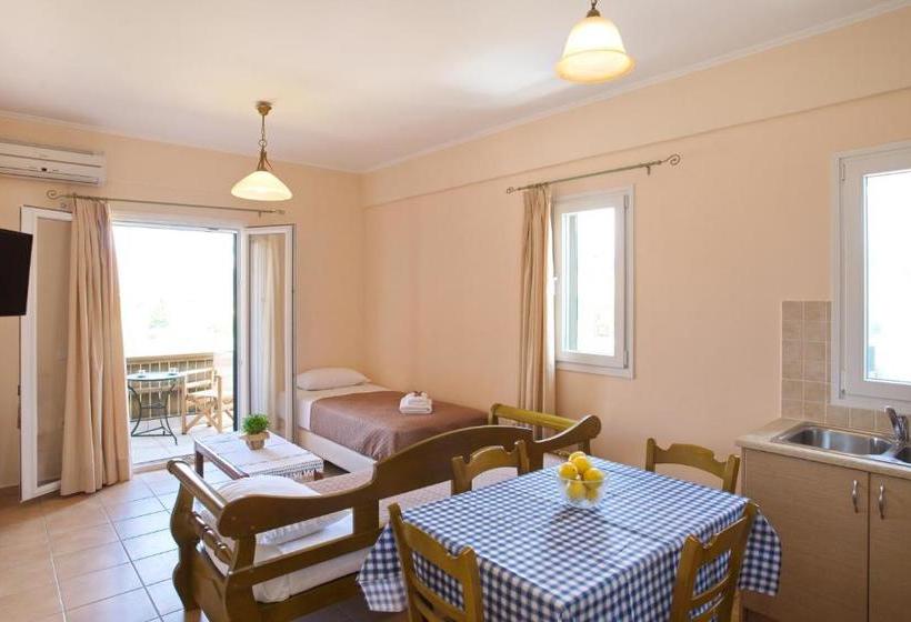 Porto Nirikos Lefkada   Private Parking