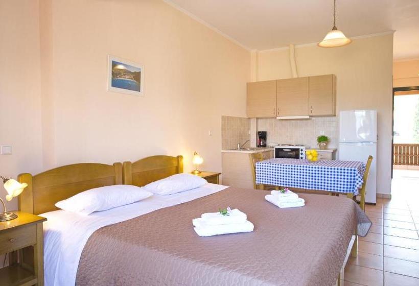 Porto Nirikos Lefkada   Private Parking